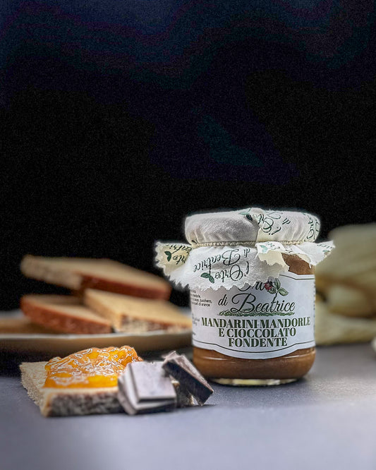 vasetto confettura di mandarini, mandorle e cioccolato fondente de L'Orto di Beatrice